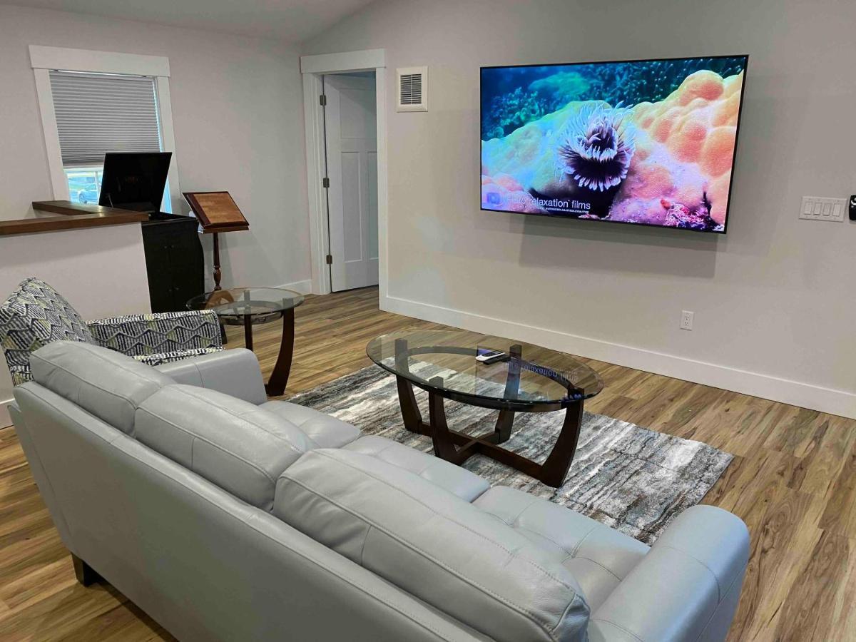 Modern 2Br 2Ba With King Bed-Fast Wi-Fi 75 Inch Oled Tv Villa Wilmington Exterior photo